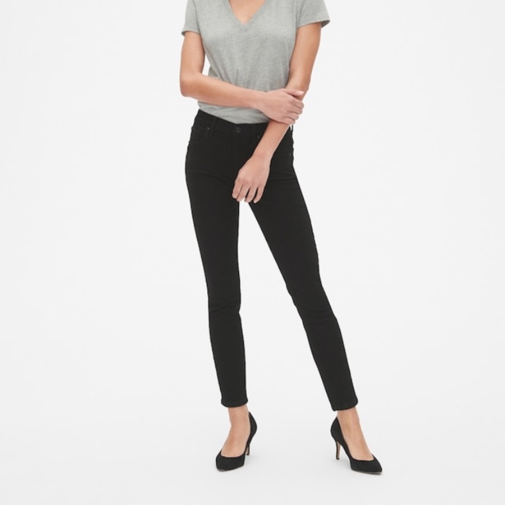 GAP Black Skinny Jeans